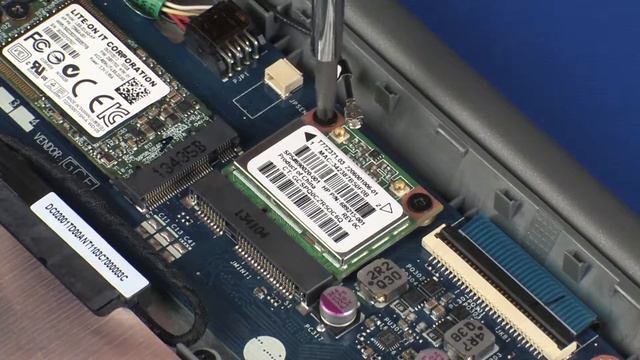 Replace the Wireless Module | HP Pavilion x360 11-n000 | HP смотреть онлайн