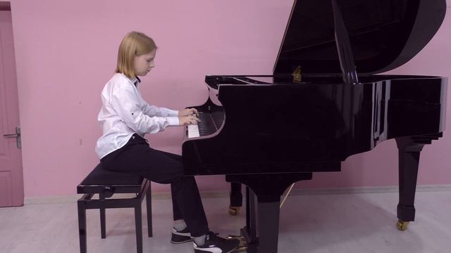Горлач Георгій. М.Шмітц - Джазова інвенція №25. смотреть онлайн
