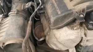 таурег нф 3.6  пшык воздуха при нажатии на газ.  в чем причина?