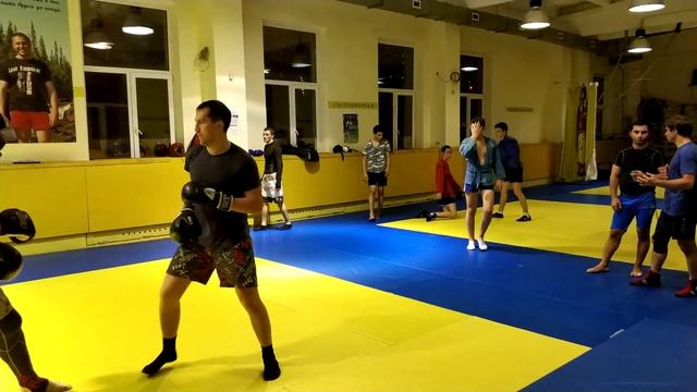 Спортзал в Нахабино имени Глориозова Евгения Леонидовича(1) смотреть онлайн