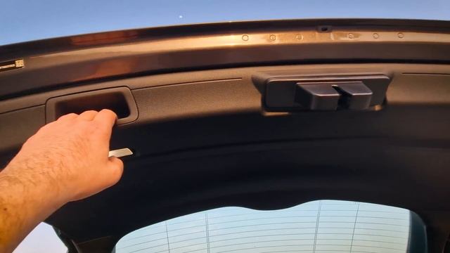 Prezentare MASERATI LEVANTE - Test Drive - Dubai смотреть онлайн