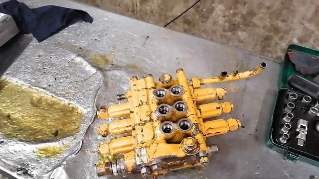 UNC 060 ремонт распределителя.