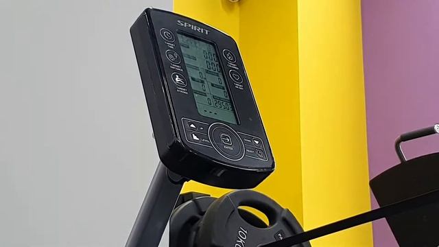Видеоинструкция по занятию на Гребном тренажере SPIRIT CRW800H2O смотреть онлайн