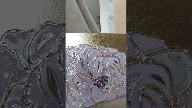 Интерьерная картина ,,НЕЖНЫЙ ПИОН" в сиреневом цвете с зеркальными элементами.. смотреть онлайн