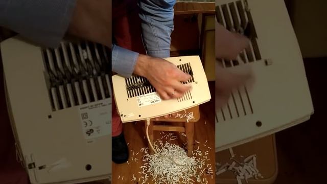 Уничтожитель бумаги смотреть онлайн