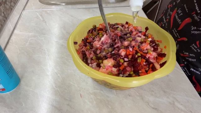 Винегрет.Хлебушек в хлебопечке .