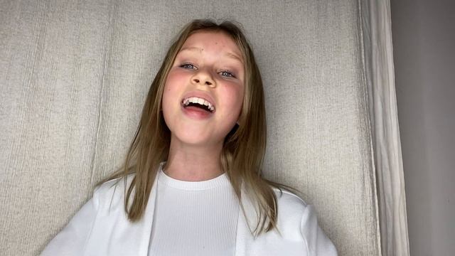 Анна Пересильд (12 лет) М. Блантер 