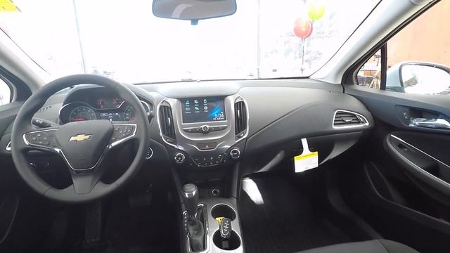 2018 CHEVROLET CRUZE HATCHBACK LT (AUTOMATIC) - SILVER ICE смотреть онлайн