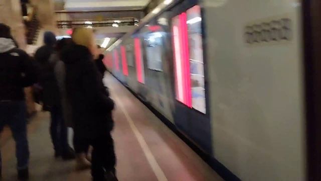 Посадки нет!!! Электропоезд Москва 2019 отправляется в тупик/// 24 февраля 2023 смотреть онлайн