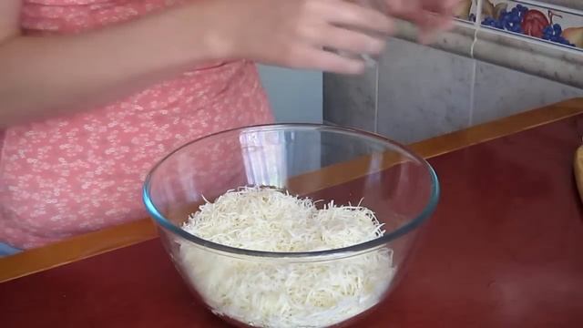 Хрустящий сырный крекер к пиву