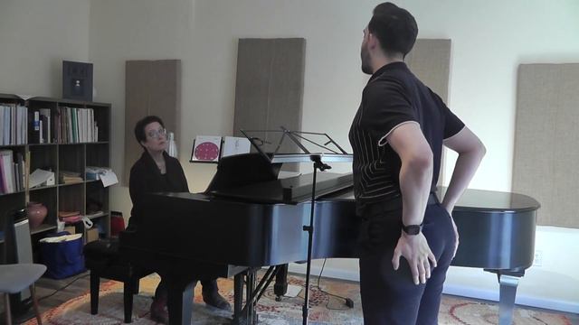 Julia Bentley Voice Studio: BM (1st year) Baritone смотреть онлайн