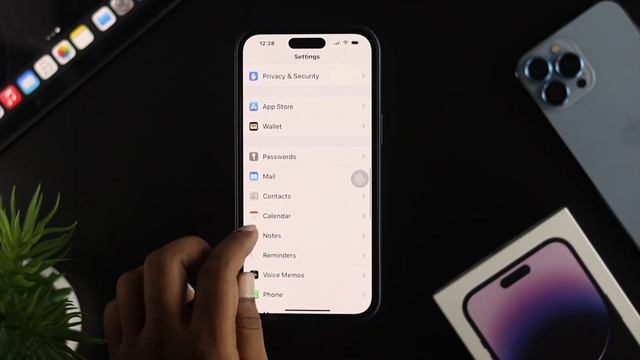 iPhone 14/Pro/Max/Plus: How to Import Contacts From Your SIM Card! [Copy] смотреть онлайн