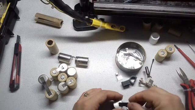 Hitachi 12V AKKU EB1214S. Ремонт аккумулятора. Замена элементов.