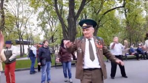 ЖИВЕТ,ЖИВЕТ В ЭТОМ ДОМЕ ГАЛИНА!!!