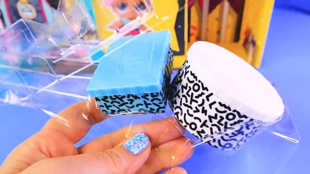 ПЕрВый РУССКИЙ МАльчиК Lol OMG Doll / Модные Сюрприз Куклы смотреть онлайн