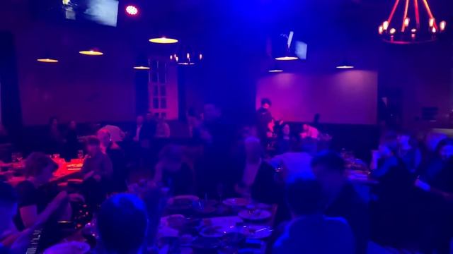 "Поющие полицейские" Подруга-ночь смотреть онлайн