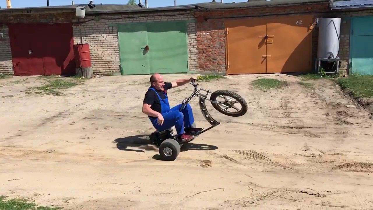 Строим дрифт трайк первый заезд по гаражам на песке смотреть онлайн