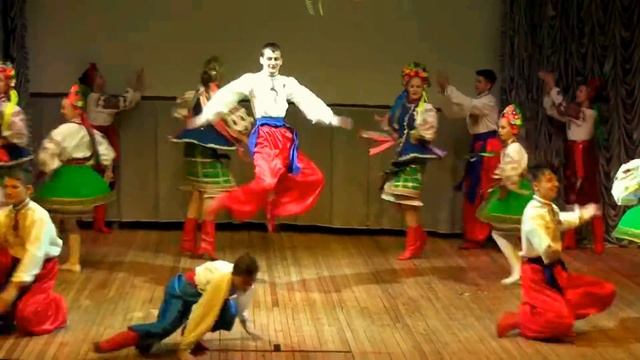 "Народний художній колектив" - ансамбль танцю "ВЕСНЯНКА" - "ГОПАК" Чернигов, Украина смотреть онлайн