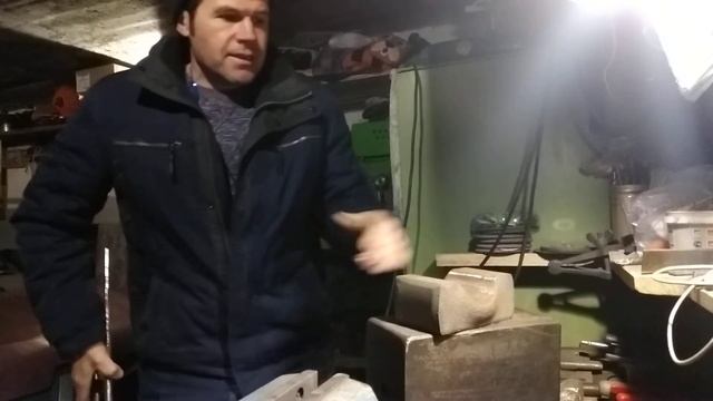 Простой прием работы на молоте... смотреть онлайн
