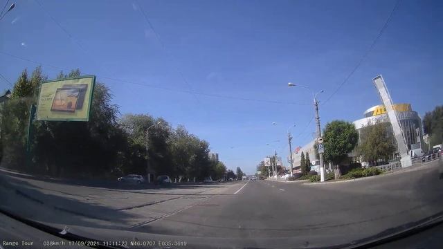 Луганск, автовокзал, ул. Оборонная. 2021/09/17 смотреть онлайн