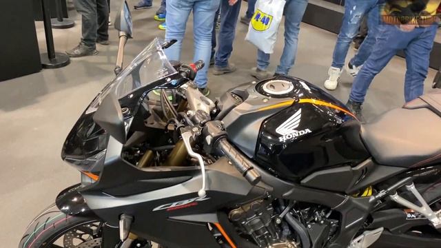 New Honda CBR Series For 2022 Year смотреть онлайн