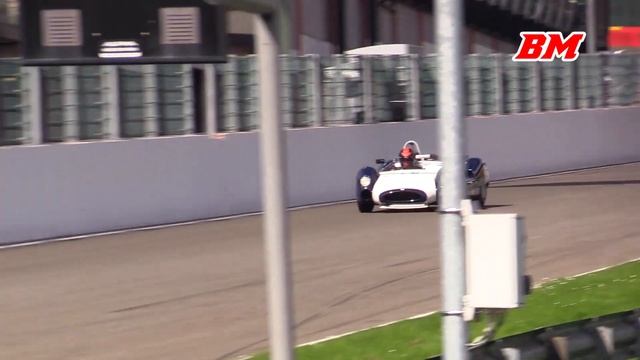 1964 Cooper Monaco T61M King Cobra | Brutal Ford V8 sounds смотреть онлайн