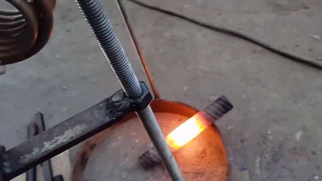 Твч. Индукционный нагреватель. Закалка. Tvch. induksion nagrivatel. Zakalka. 2 видео 99 280 51 02 смотреть онлайн