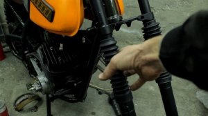 Scrambler из ИЖ Юпитер 4 часть 7. Собрал рулевую колонку, работы над стилем.