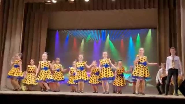 ОЗОРНИКИ. ЖЕЛТЫЕ БОТИНКИ смотреть онлайн