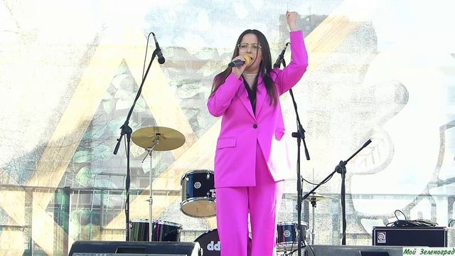 Екатерина Ильина - Журчат ручьи (И. Дунаевский - М. Вольпин)