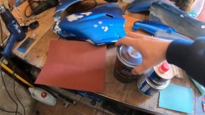 #2 Покраска мотоцикла в гараже Kawasaki ZRX1200  24ч/50$  #2 грунтовка и пайка пластика