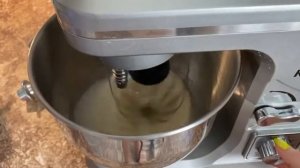 Сделала безе с помощью планетарного миксера Kitfort KT-1338