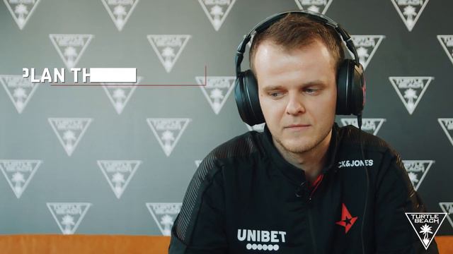 CS:GO Xyp9x тащит клатч - разбор демки Astralis смотреть онлайн