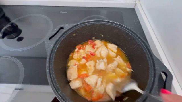 Ужин на скорую руку! Тушеная картошечка? #ужин #картофельсмясом #быстроивкусно смотреть онлайн