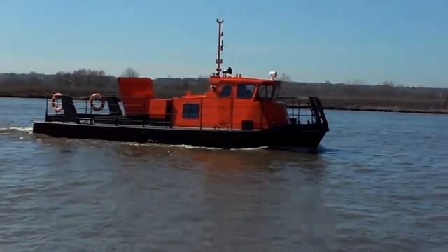 Буксировочный катер КВ-131КМ (видео 4) смотреть онлайн