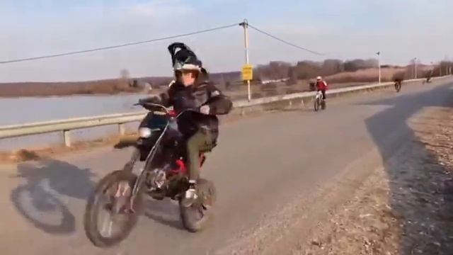 Не большая покатуха, на озеро Бабурино смотреть онлайн