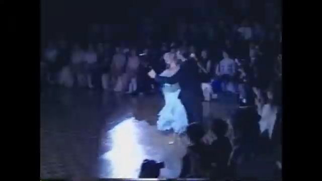 2000 Super Star Ballroom Luca Baricchi & Loraine Baricchi - Foxtrot смотреть онлайн