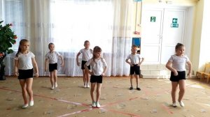 Комплекс ритмической гимнастики для дошкольников "Делайте зарядку"