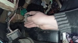 Как снять концевики педали тормоза Ford Focus 1 американец АКПП #RAZNOBOY #FordFocus1 #фордфокус1