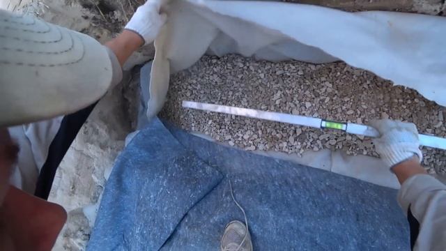 БРОСИЛ ДОМ И НАЧАЛ СТРОИТЬ ГАРАЖ МЕЧТЫ! Часть 1. Подушка и дренаж смотреть онлайн