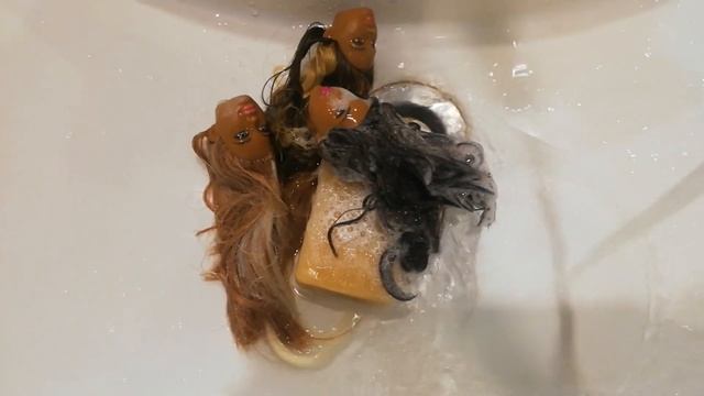 Как отмыть волосы Барби от жира смотреть онлайн