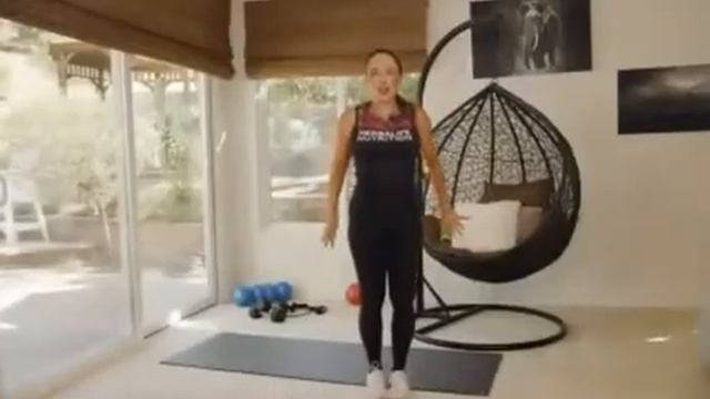 Зарядка Саманты Клейтон.Спорт эксперт в Herbalife Nutrition(Гербалайф).Тренер Криштиану Рональду смотреть онлайн