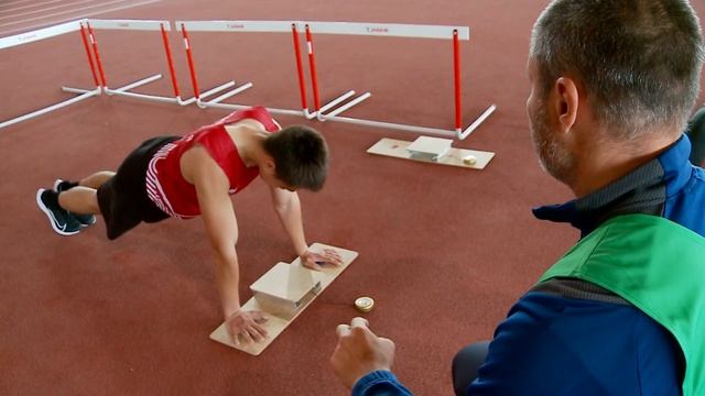 Студенты тюменских вузов сдавали нормативы ГТО смотреть онлайн