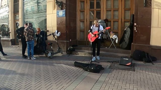 Lumen (Люмен) - Гореть. Cover. Кавер. Живое выступление на Арбате в Москве. Music. WorldSun смотреть онлайн