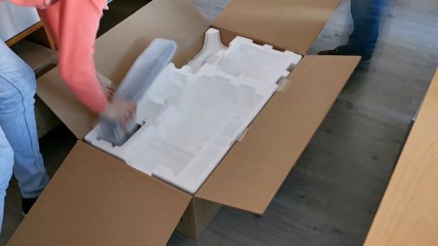 Itt a gamer munkaállomás ► Philips 346B1C - Kibontjuk смотреть онлайн