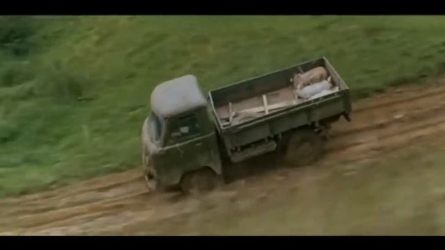 УАЗ 452 бортовой грузовичок: Шустрый малый!!! Дорога есть везде!!! UAZ : The road is everywhere!!! смотреть онлайн