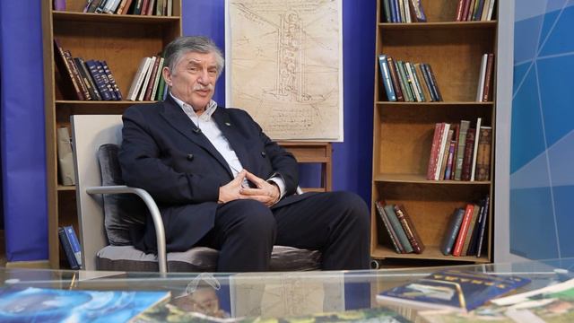 МОНОЛОГ ОТ ПЕРВОГО ЛИЦА смотреть онлайн