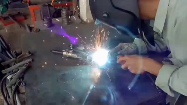 Универсальный Сверлильный Станок из дрели смотреть онлайн