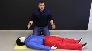 ИВЛ и непрямой массаж сердца.