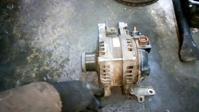 Lexus RX 350 / Лексус RX 350 замена ремня и роликов допагрегатов (генератора) смотреть онлайн